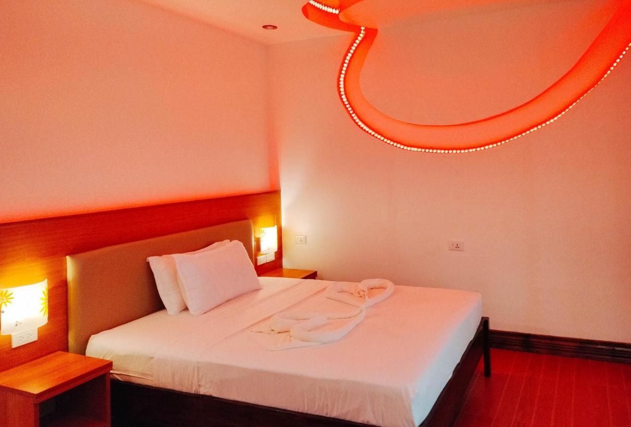 Reddoorz @ Sun Kissed Resort Guindulman Anda  Luaran gambar